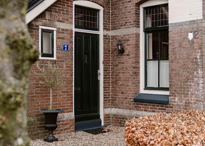 Crash'nstay - Wachtpost 22 * Waalwijk