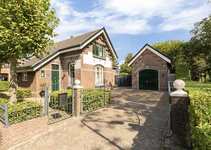 Crash'nstay - Wachtpost 22 Waalwijk